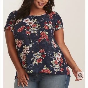 Torrid Floral top Sz 2